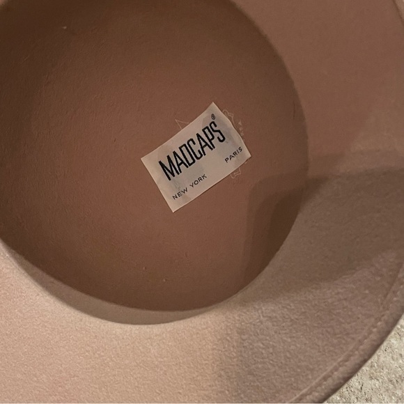 Madcaps‎ Women’s Brimmed Tan Wool Hat - Picture 6 of 7